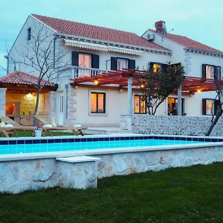 Villa Antonija